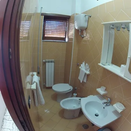 Aurora Hotel 2*
