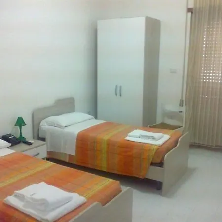 Hotel Aurora 2*