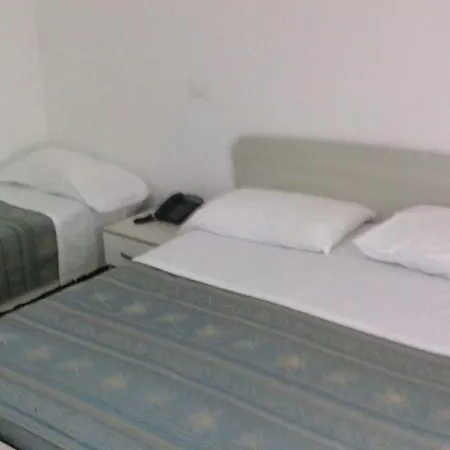 Aurora Hotel 2*