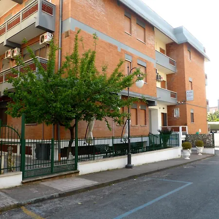 Aurora Hotell Scauri (Lazio)