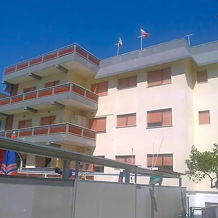 Aurora Scauri (Lazio)