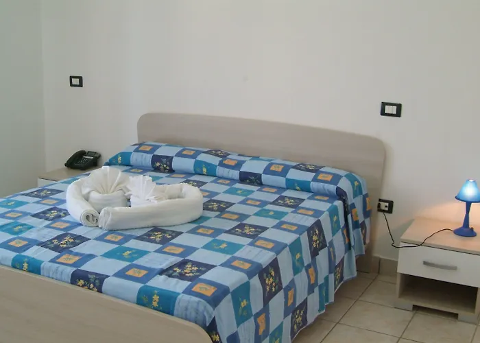 Hotell Aurora 2*
