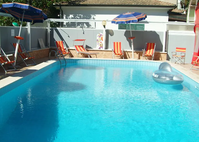 Aurora 2* Scauri (Lazio)